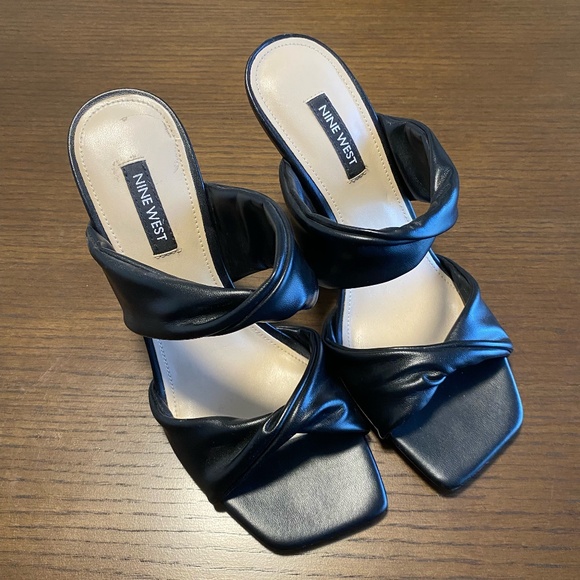 Nine West Heels - Picture 2 of 7